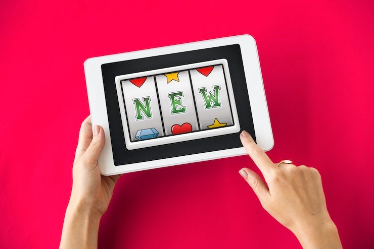 Halaman dukungan pelanggan bank 303 dengan opsi live chat, email, dan FAQ
